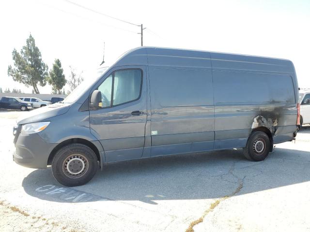  Salvage Mercedes-Benz Sprinter
