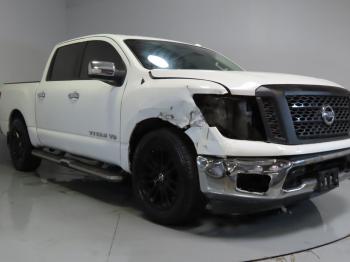  Salvage Nissan Titan
