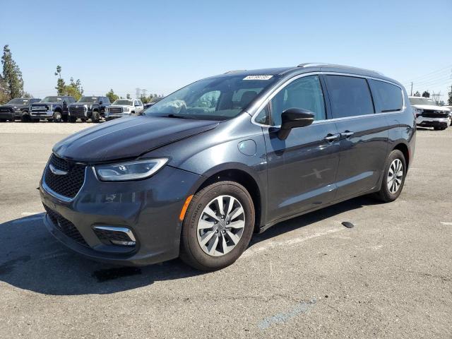 Salvage Chrysler Pacifica