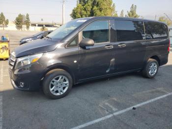  Salvage Mercedes-Benz Metris