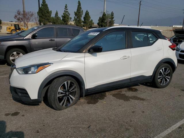 Salvage Nissan Kicks