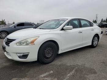  Salvage Nissan Altima