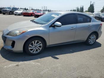  Salvage Mazda 3
