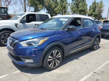  Salvage Nissan Kicks