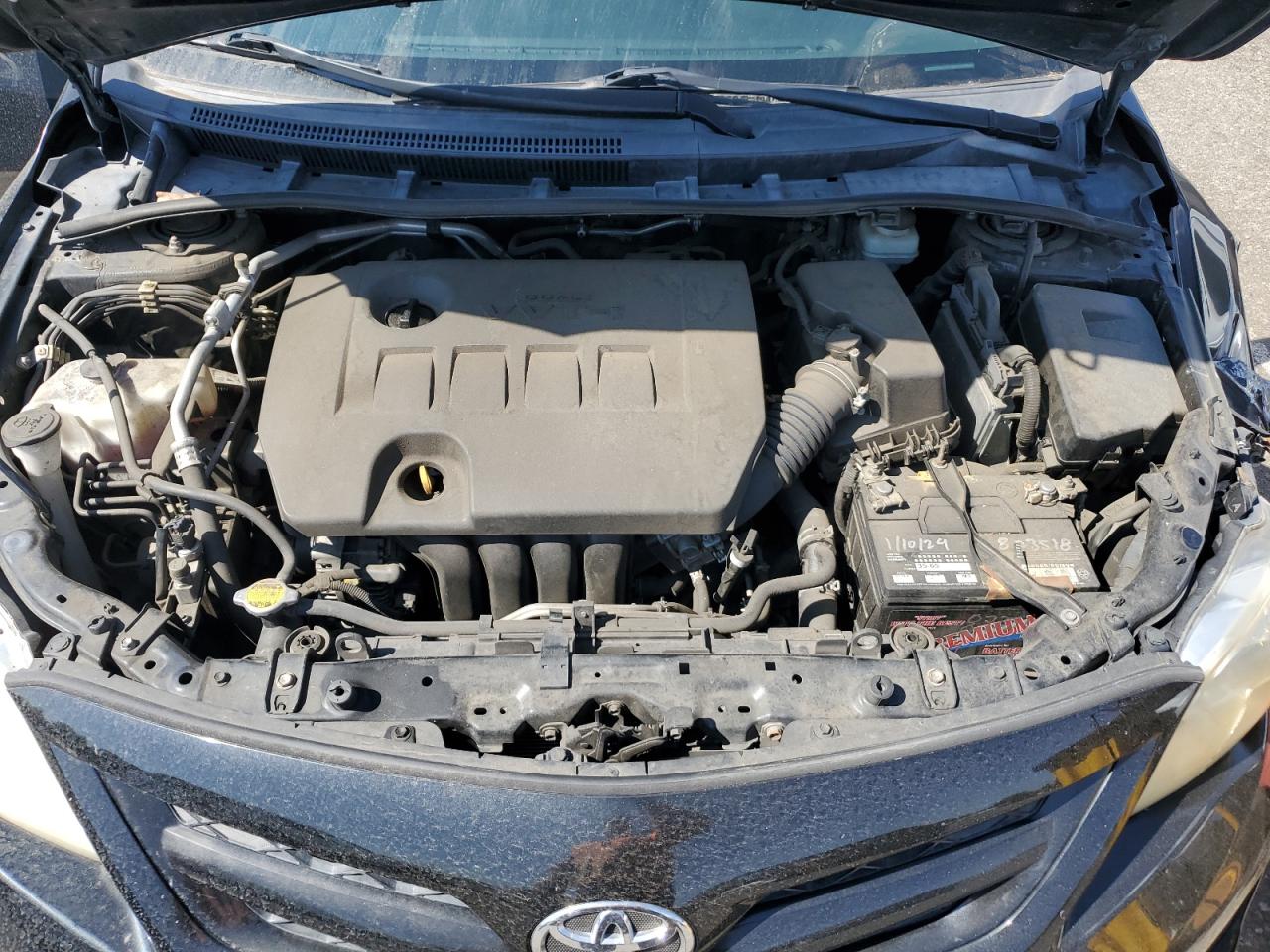 Toyota Corolla Base Image 6