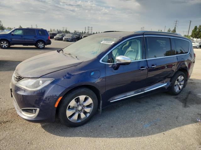 Salvage Chrysler Pacifica