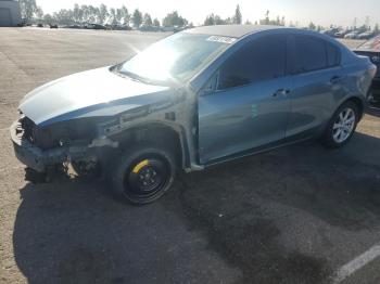  Salvage Mazda 3