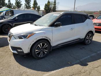  Salvage Nissan Kicks