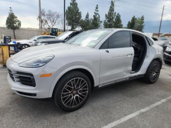  Salvage Porsche Cayenne
