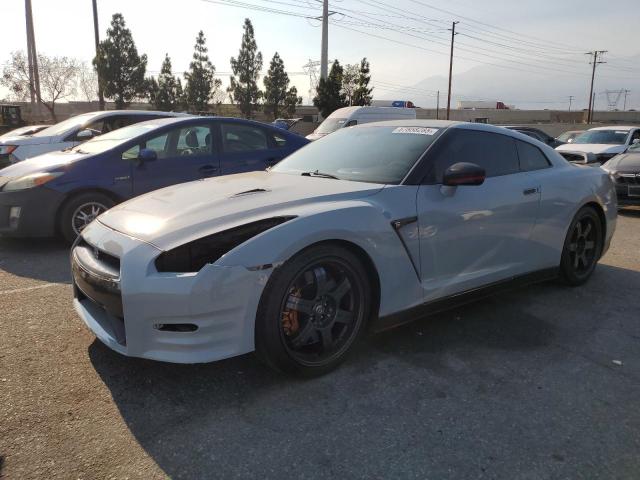  Salvage Nissan Gtr