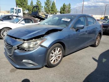  Salvage Mazda 3