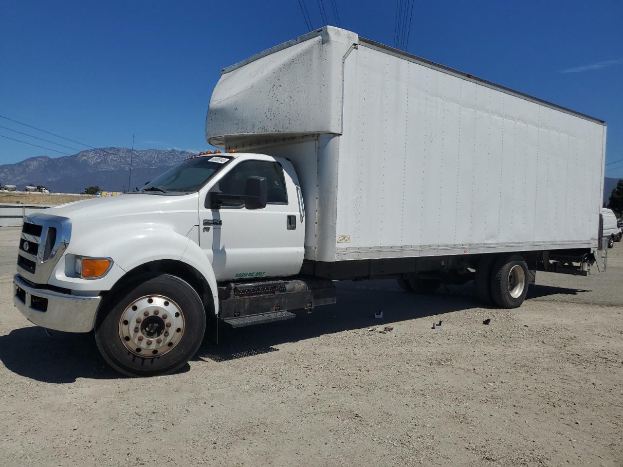 Ford F-650 Super Duty Image 1