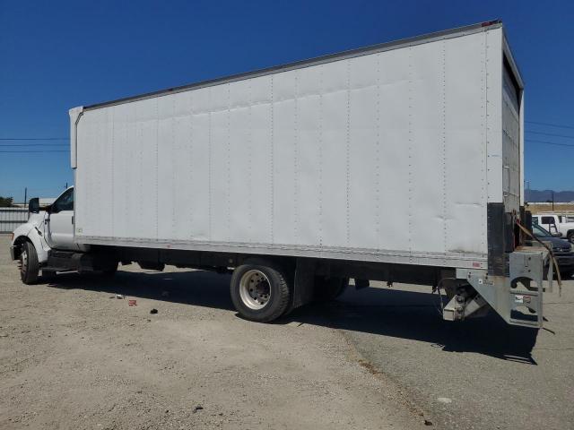 Ford F-650 Super Duty Image 2