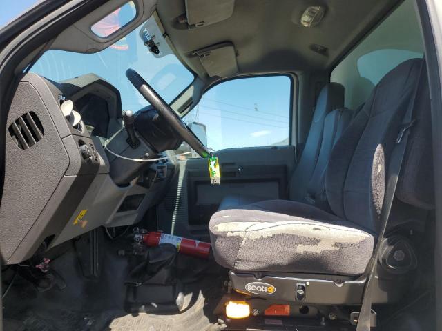 Ford F-650 Super Duty Image 5