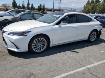  Salvage Lexus Es