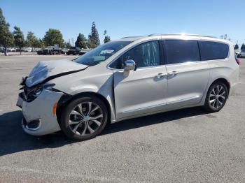  Salvage Chrysler Pacifica