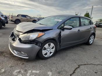  Salvage Kia Forte