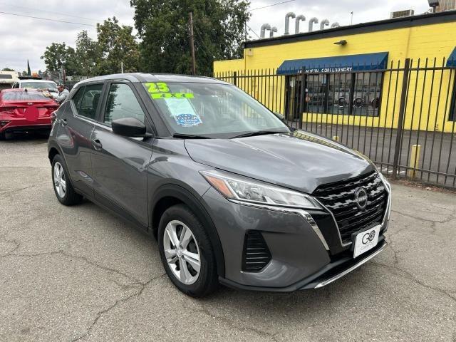  Salvage Nissan Kicks