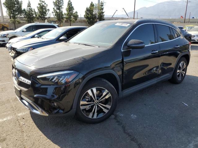  Salvage Mercedes-Benz GLA