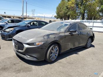  Salvage Mazda 3