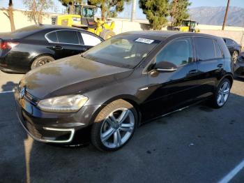  Salvage Volkswagen Golf