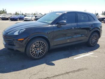  Salvage Porsche Cayenne