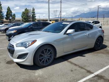  Salvage Hyundai Genesis