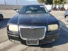 Chrysler 300 Touring Image 2