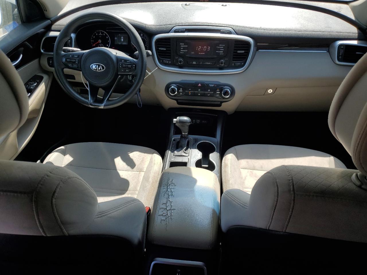 Kia Sorento Lx Image 4