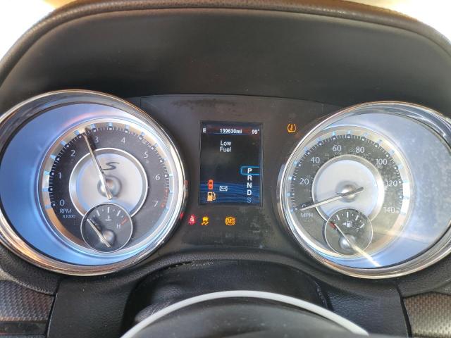 Chrysler 300 S Image 6