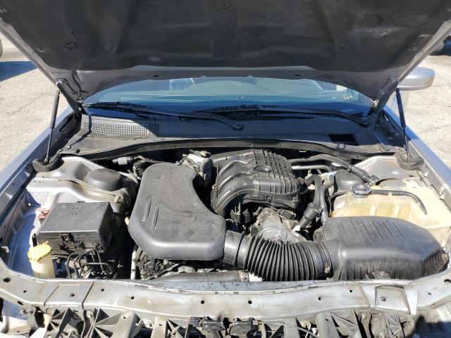 Chrysler 300 S Image 9