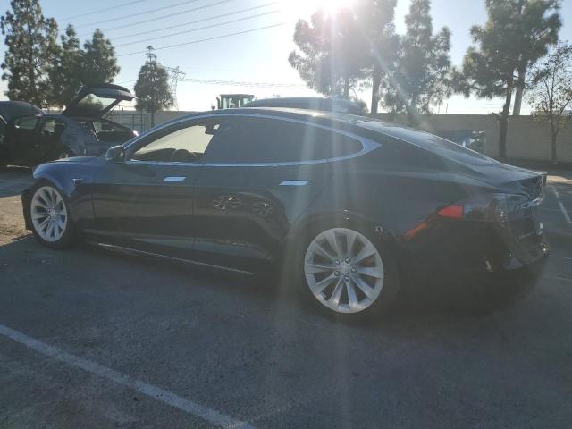 Tesla Model S Image 2