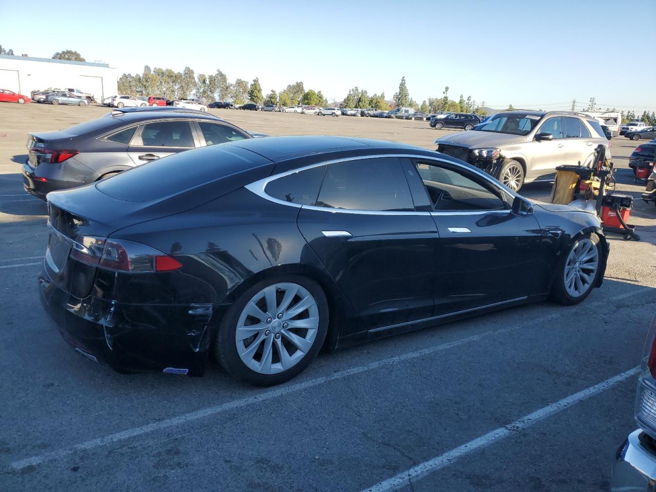Tesla Model S Image 7