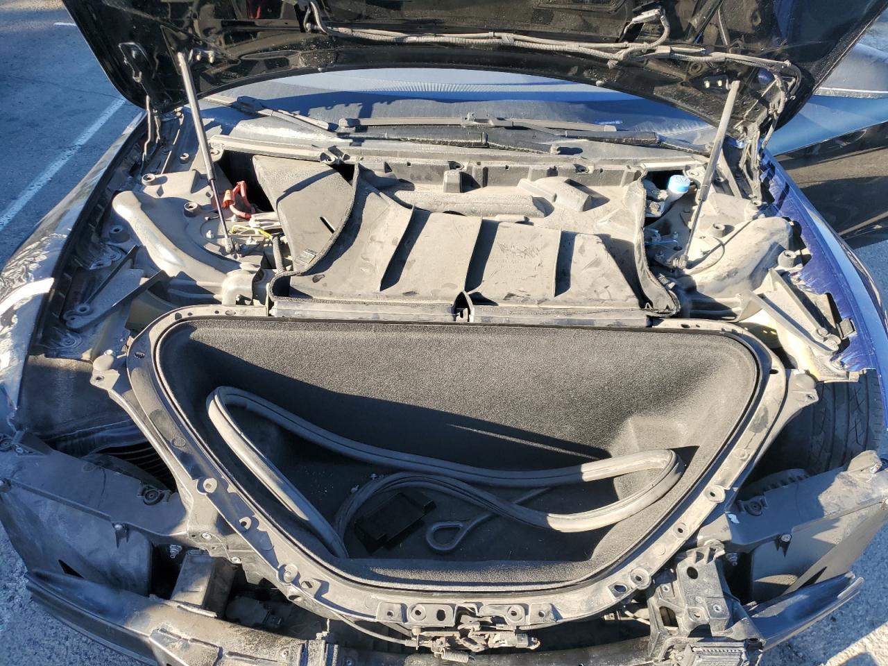 Tesla Model S Image 13