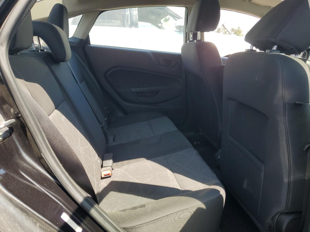 Ford Fiesta Se Image 10