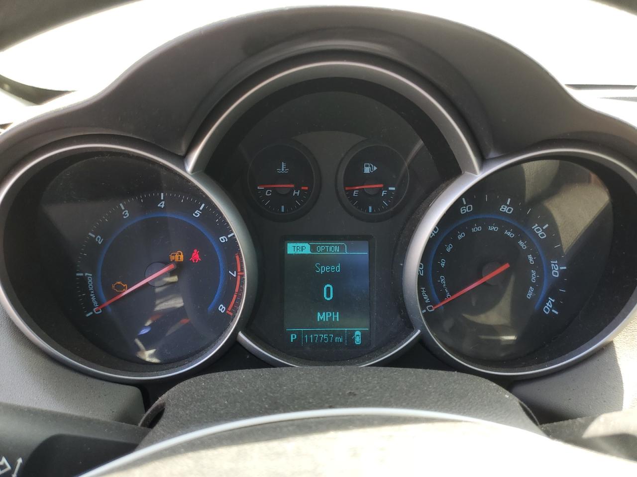 Chev Cruze Ls Image 4