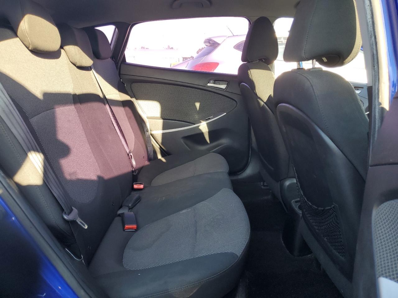 Hyundai ACCENT Gls Image 3