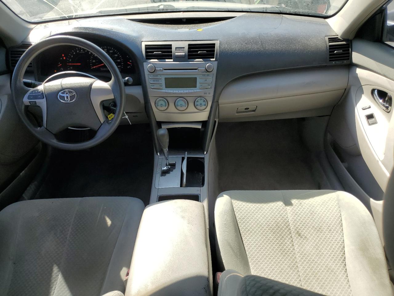 Toyota Camry Se Image 4