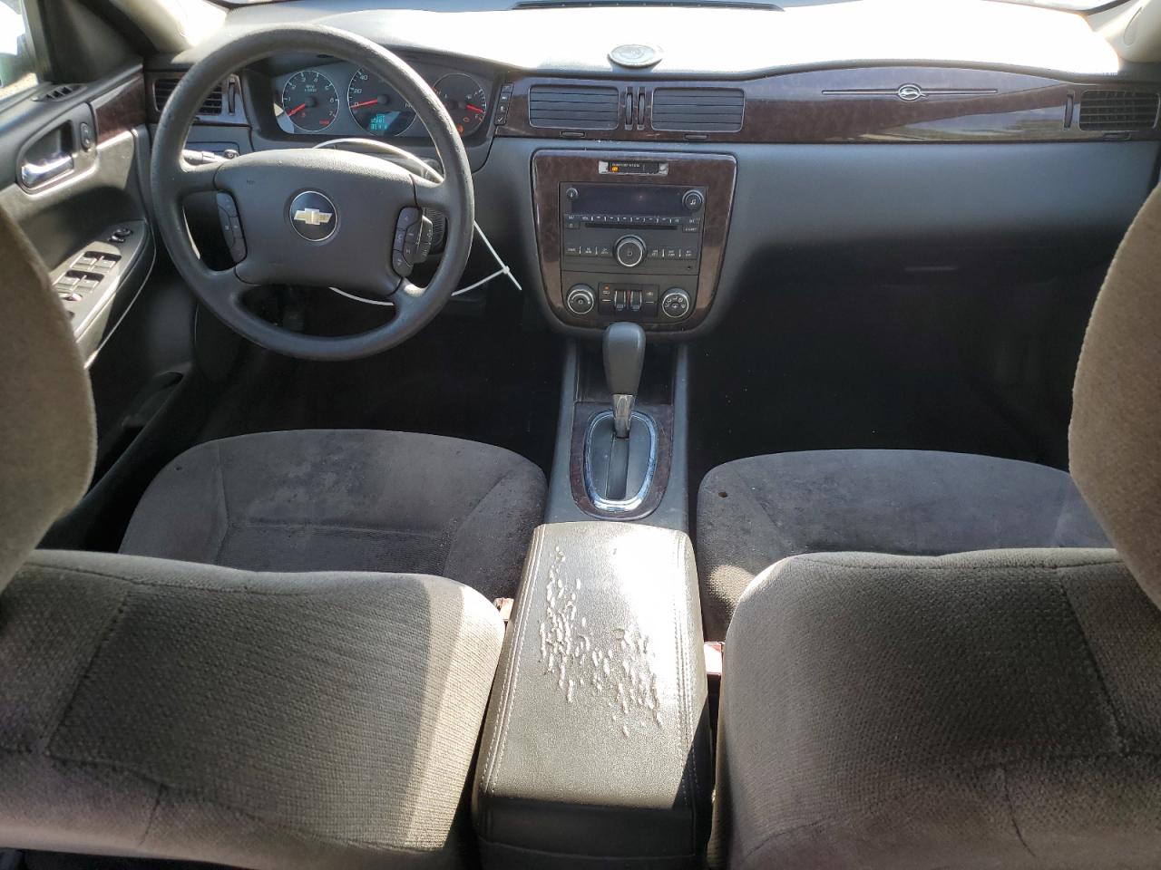 Chevrolet Impala Lt Image 11