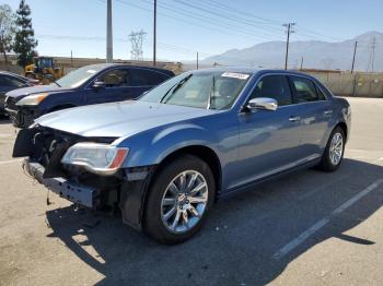  Salvage Chrysler 300