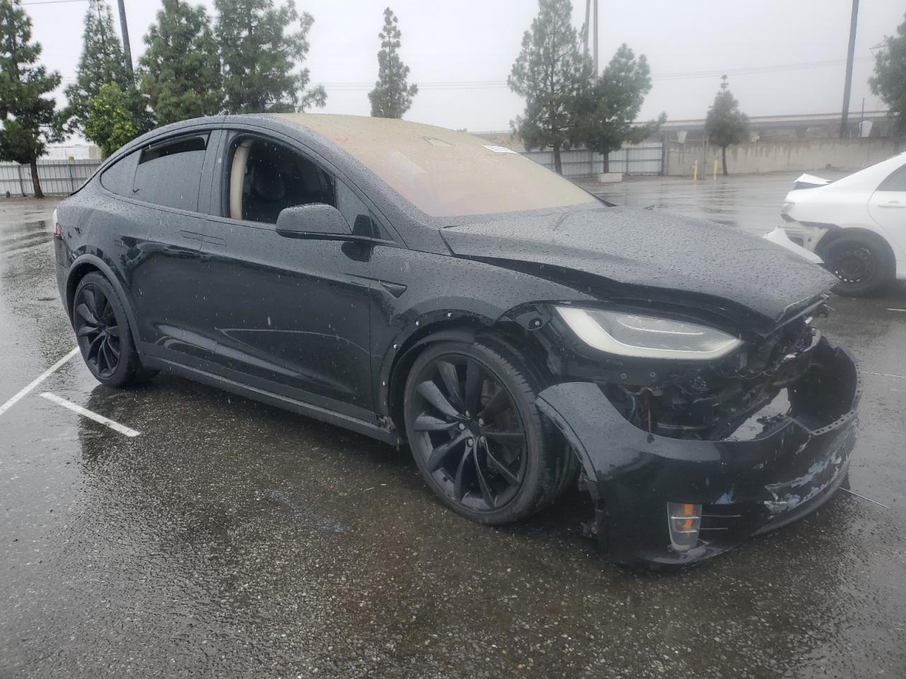 Tesla Model X Image 5