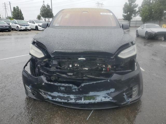 Tesla Model X Image 4