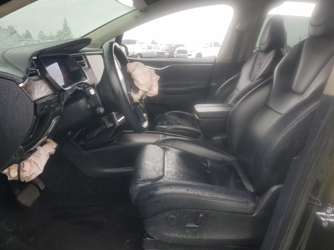 Tesla Model X Image 7