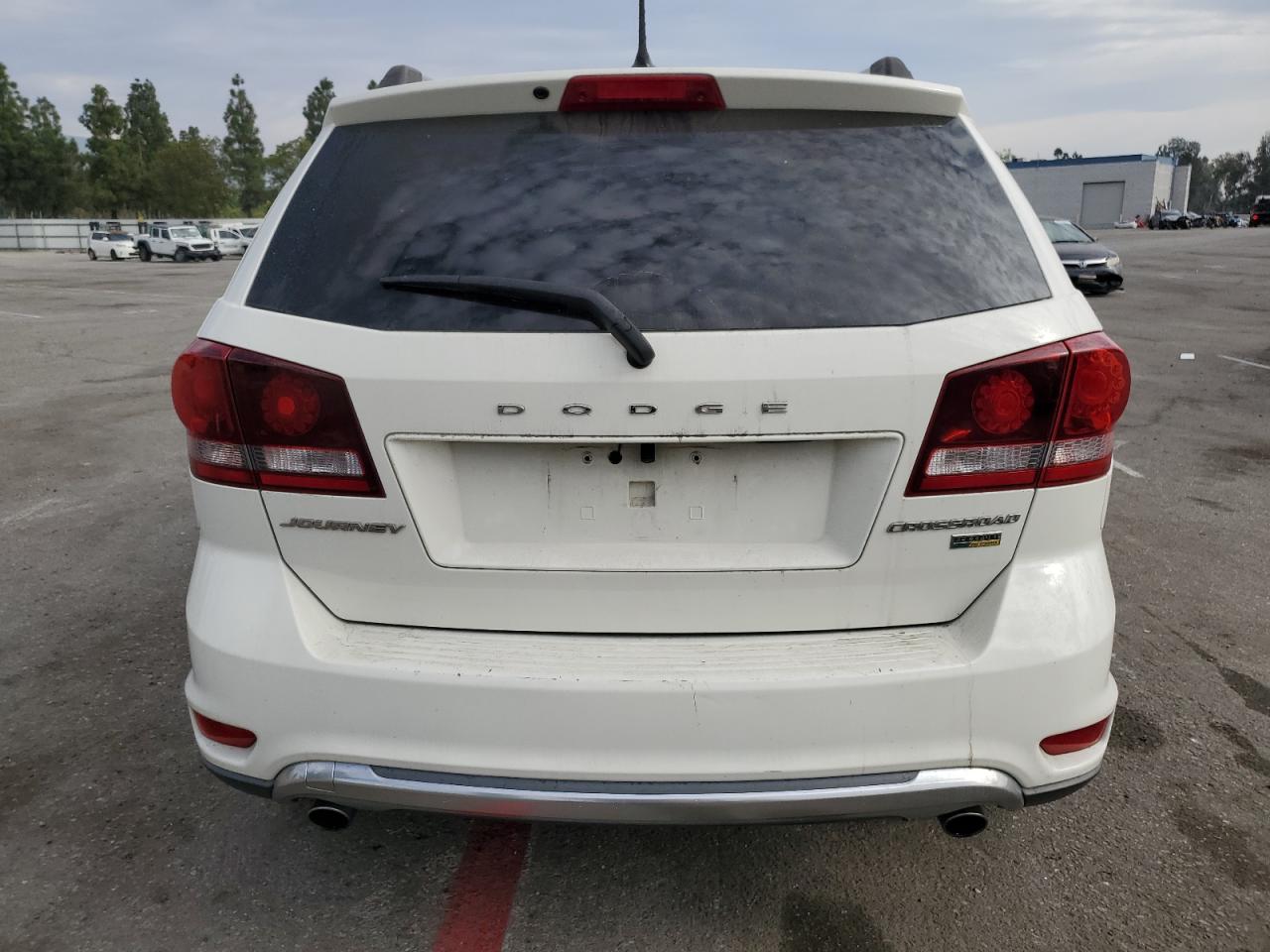 Dodge Journey Crossroad Image 7