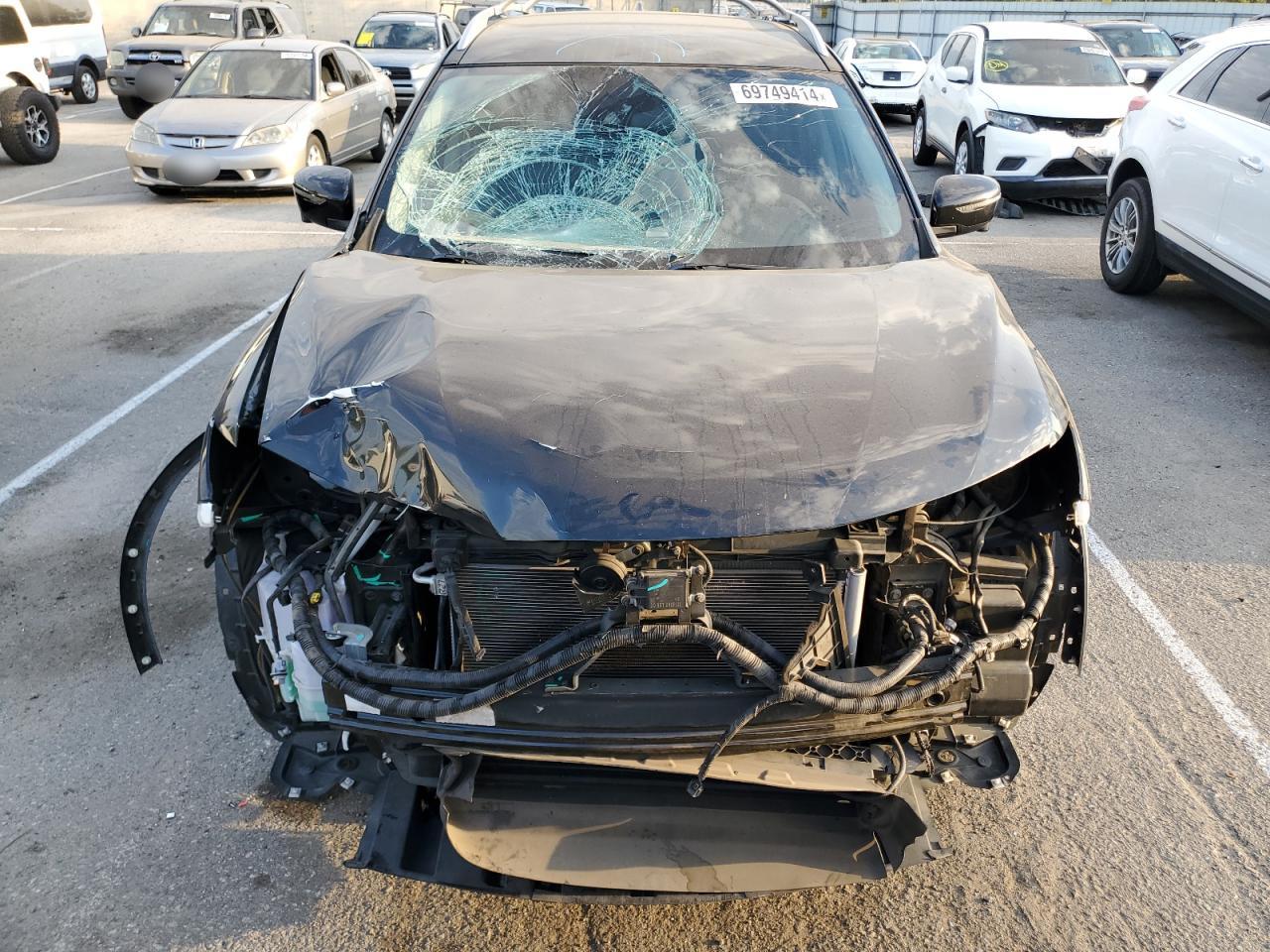 Nissan Rogue S Image 7