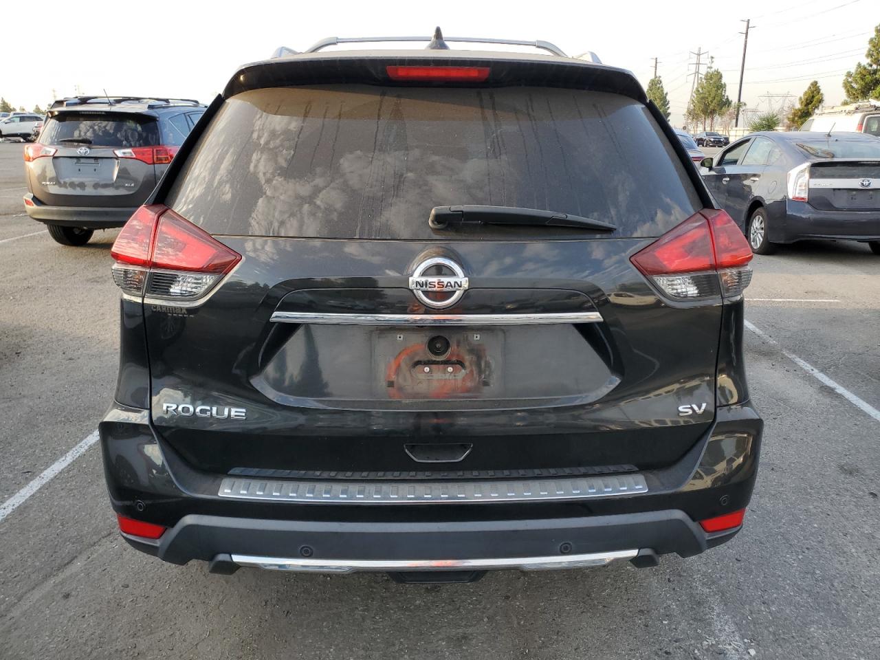 Nissan Rogue S Image 6