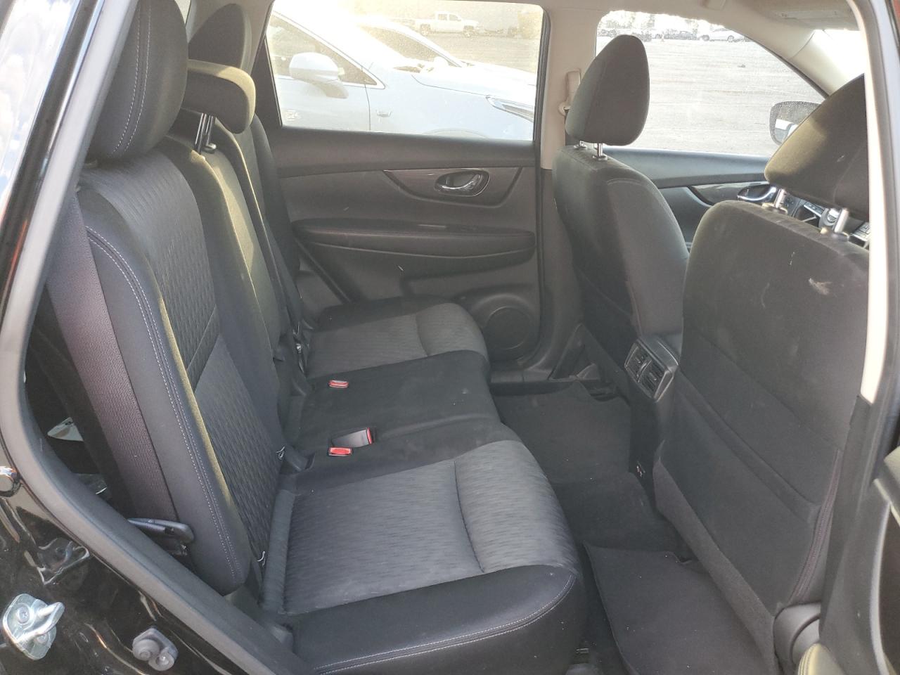 Nissan Rogue S Image 13