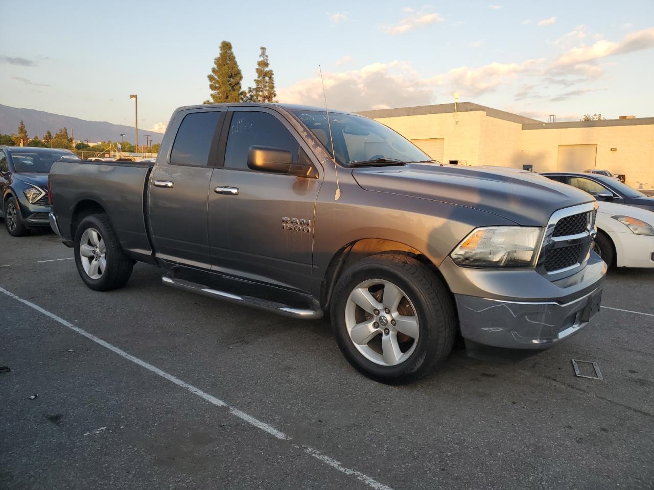 Ram 1500 Slt Image 4