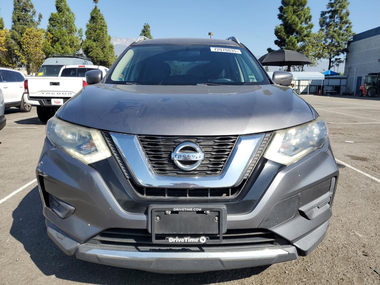 Nissan Rogue S Image 6