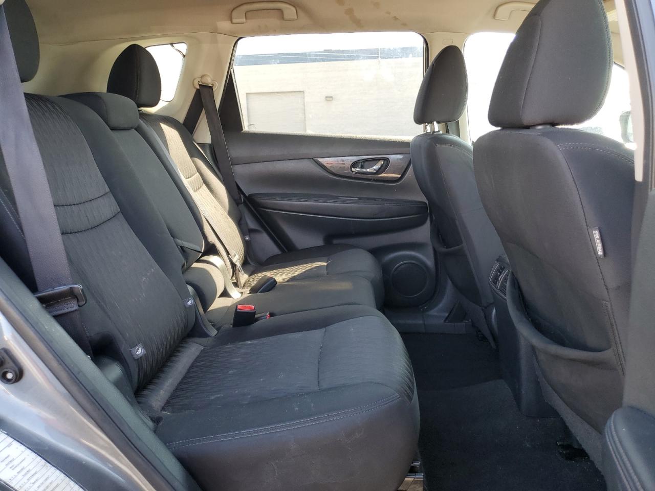 Nissan Rogue S Image 9